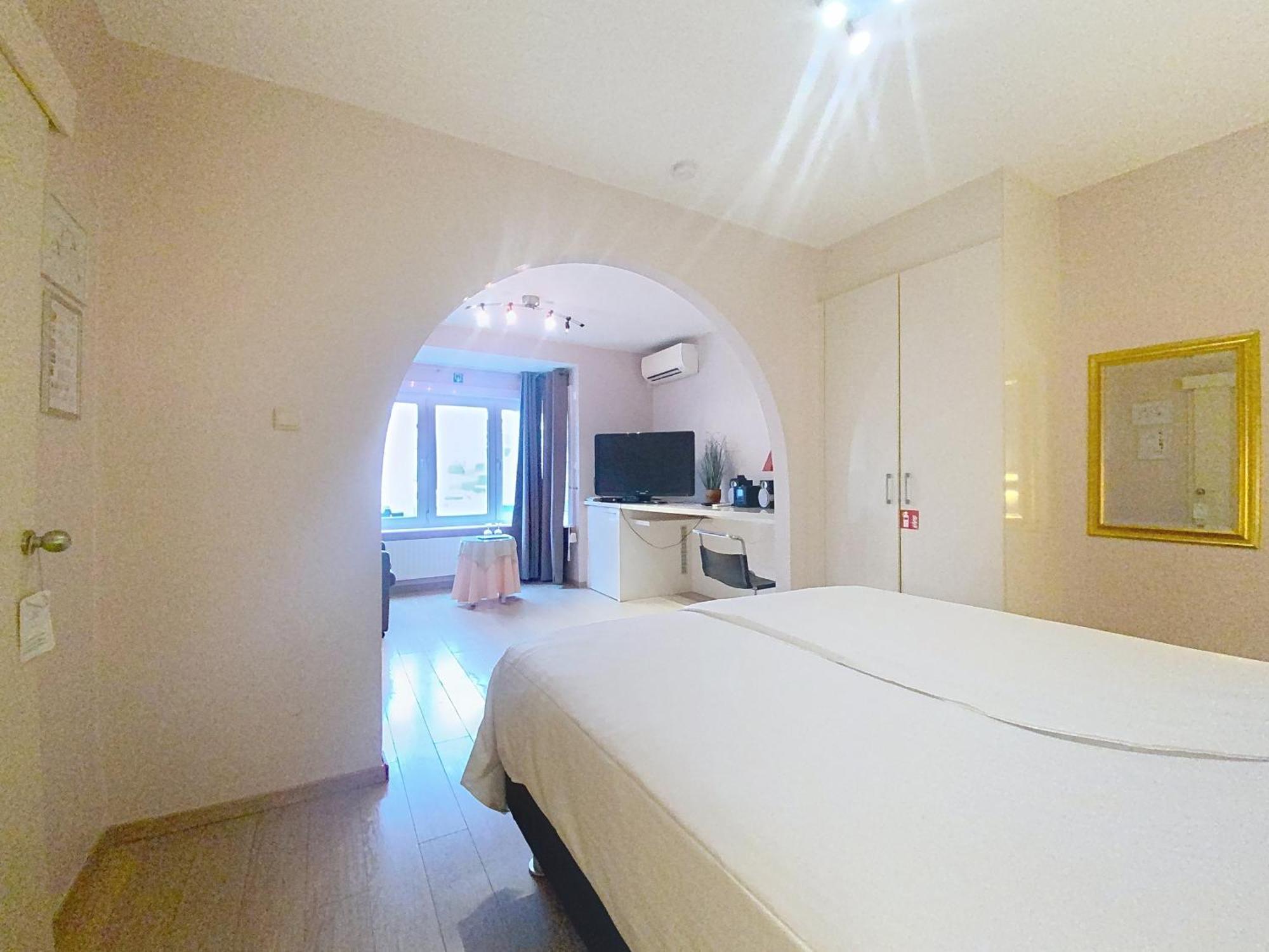 Gastenkamers Centersuites 东代恩凯尔克 外观 照片
